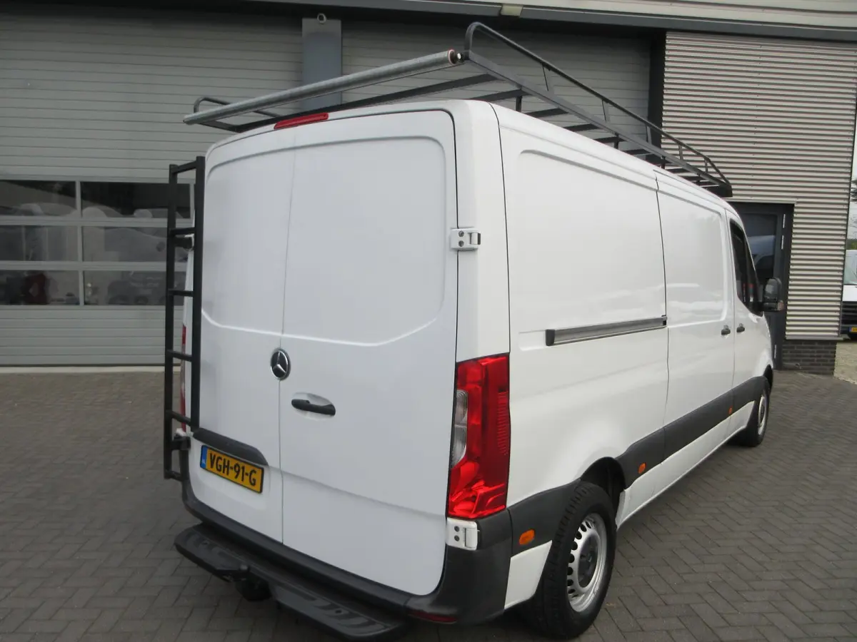 314 2.2 CDI L2H1 airco ,3 zits ,trekhaak ,impiriaal