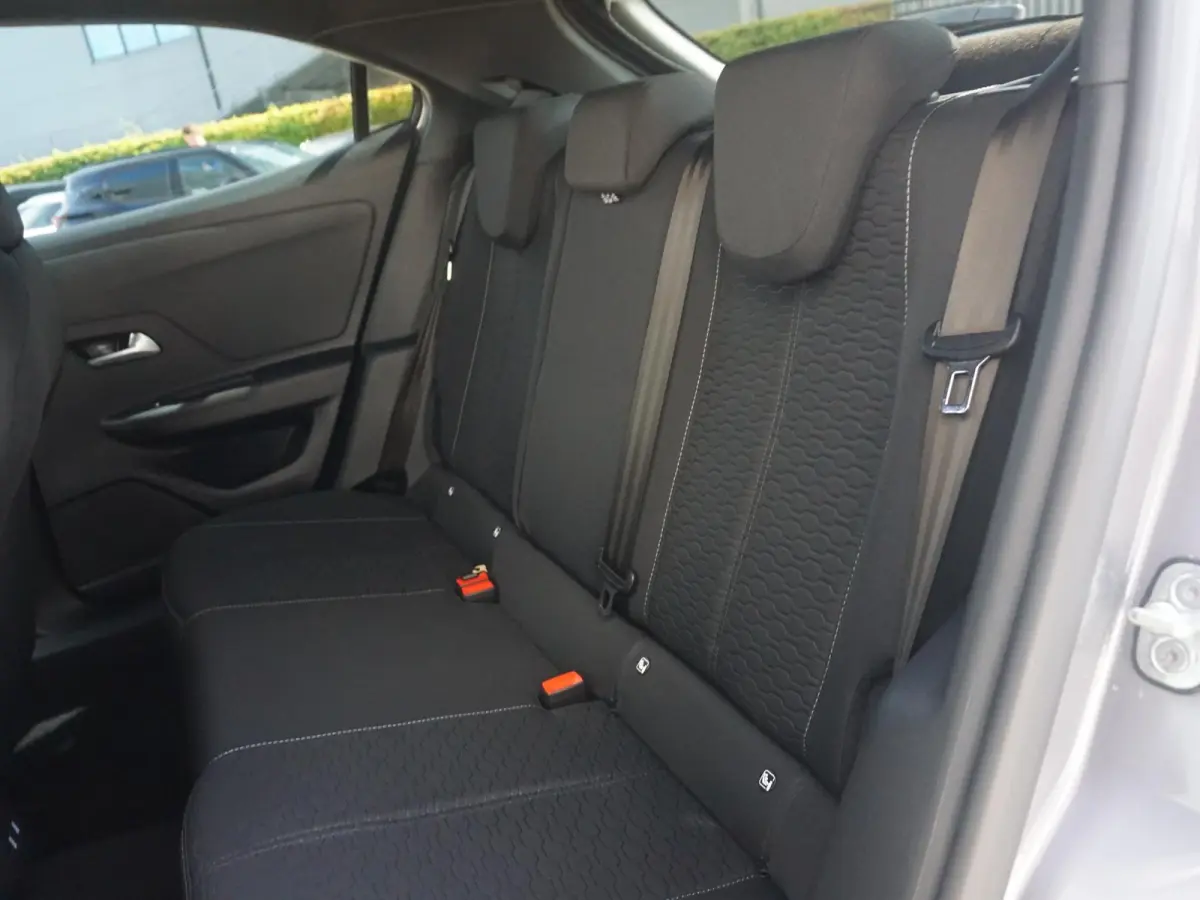 1.2 Turbo Hybrid Business Edition Winterpakket