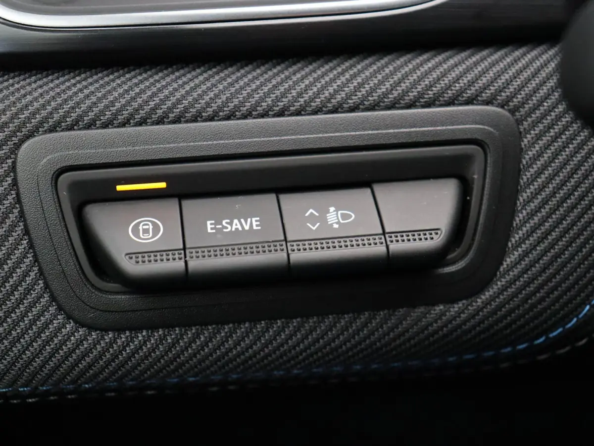 E-Tech full hybrid 145 Esprit Alpine | Stuurwielverwarming | Achteruitrijcamera | Adaptieve cruise control | Navigatie |