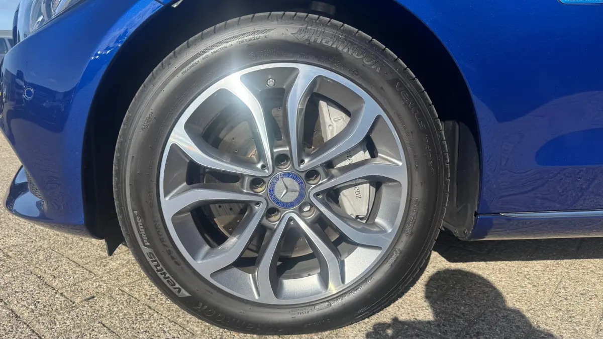 C350e 279PK LEASE EDITION PLUS AUTOMAAT / NAVI / LEDER / CLIMA / FULL-LED / PDC / 17" LMV / CAMERA / KEYLESS / BLUETOOTH / ADAPT. CRUISECONTROL !!