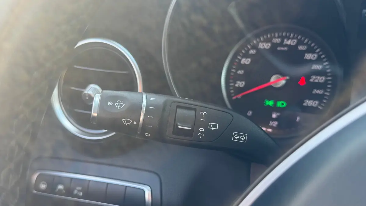 C350e 279PK LEASE EDITION PLUS AUTOMAAT / NAVI / LEDER / CLIMA / FULL-LED / PDC / 17" LMV / CAMERA / KEYLESS / BLUETOOTH / ADAPT. CRUISECONTROL !!