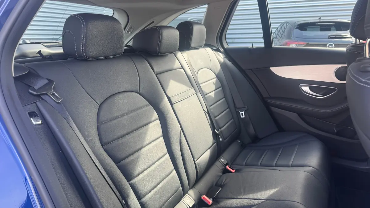 C350e 279PK LEASE EDITION PLUS AUTOMAAT / NAVI / LEDER / CLIMA / FULL-LED / PDC / 17" LMV / CAMERA / KEYLESS / BLUETOOTH / ADAPT. CRUISECONTROL !!