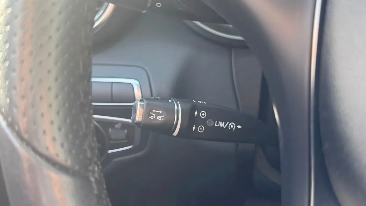C350e 279PK LEASE EDITION PLUS AUTOMAAT / NAVI / LEDER / CLIMA / FULL-LED / PDC / 17" LMV / CAMERA / KEYLESS / BLUETOOTH / ADAPT. CRUISECONTROL !!