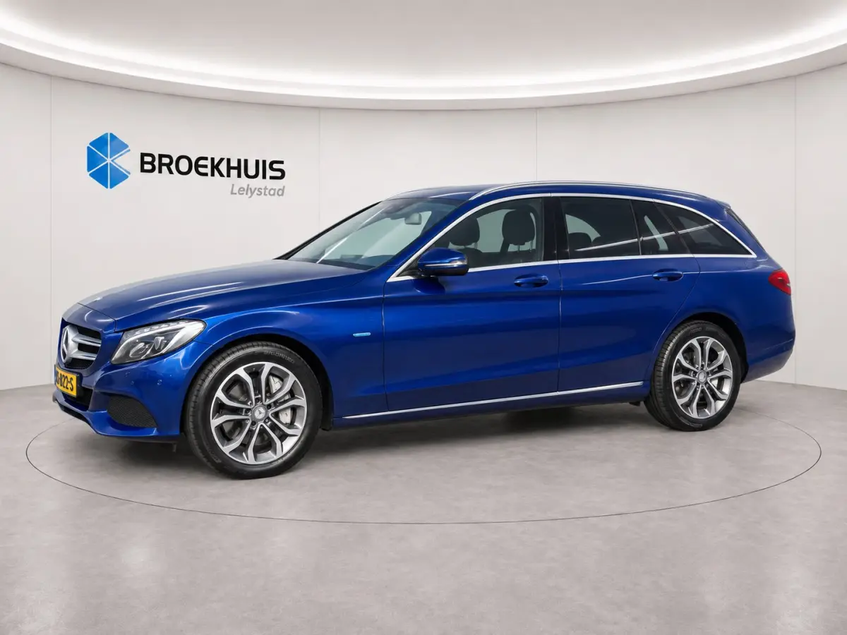 C350e 279PK LEASE EDITION PLUS AUTOMAAT / NAVI / LEDER / CLIMA / FULL-LED / PDC / 17" LMV / CAMERA / KEYLESS / BLUETOOTH / ADAPT. CRUISECONTROL !!