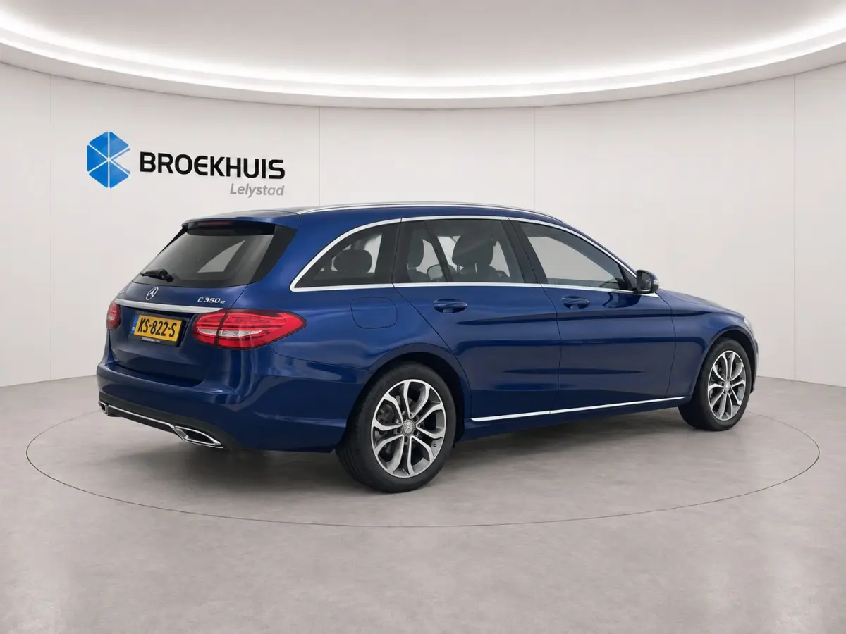 C350e 279PK LEASE EDITION PLUS AUTOMAAT / NAVI / LEDER / CLIMA / FULL-LED / PDC / 17" LMV / CAMERA / KEYLESS / BLUETOOTH / ADAPT. CRUISECONTROL !!