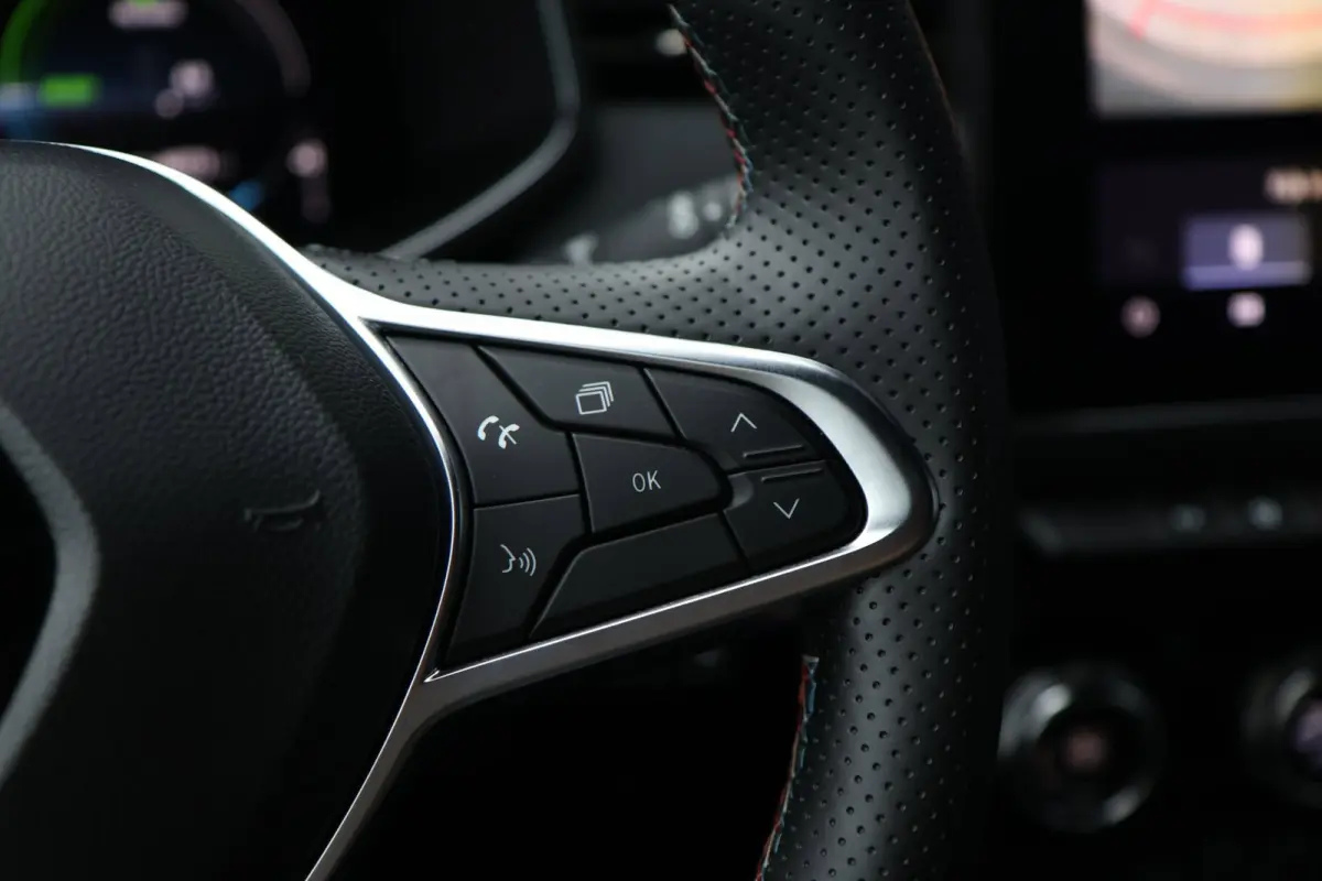 1.6 E-Tech Full Hybrid 145 esprit Alpine 360 Camera