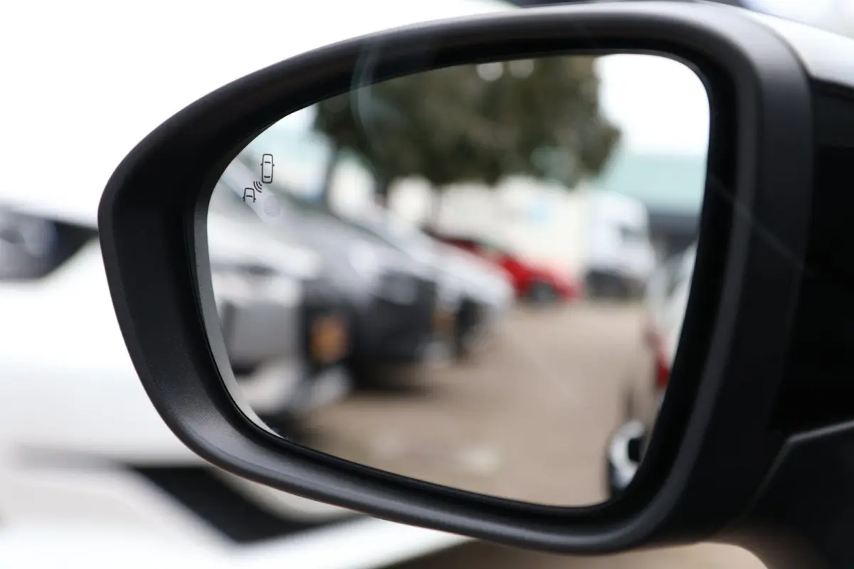 1.6 E-Tech Full Hybrid 145 esprit Alpine 360 Camera