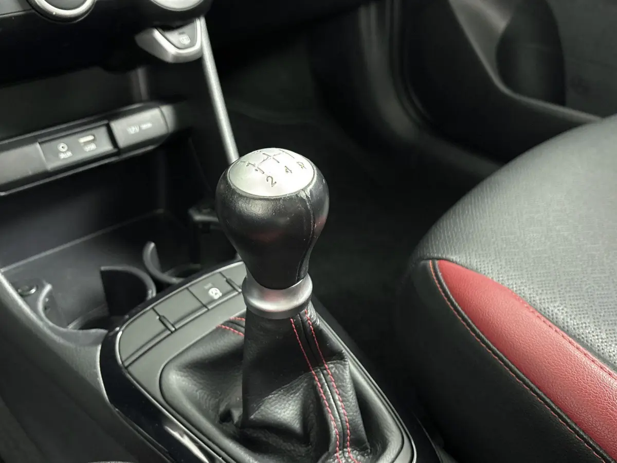 1.0 MPi GT-Line Edition Origineel Nederlands | Apple Carplay | Android Auto | Cruise Control | Achteruitrijcamera | Navigatie