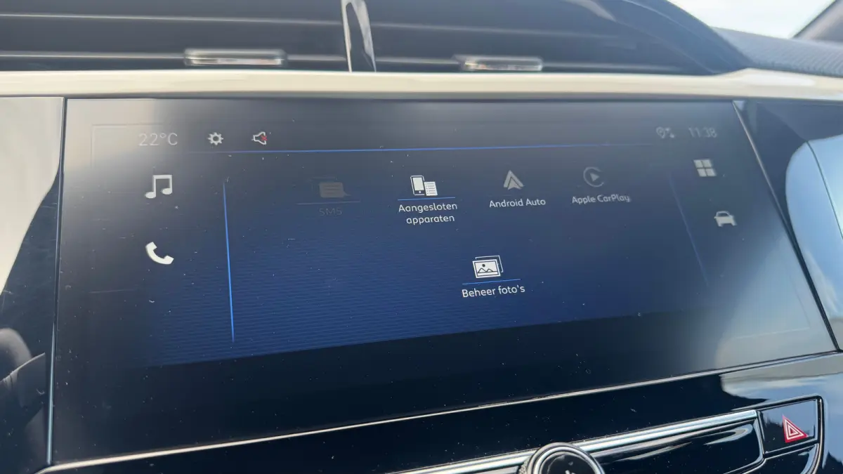 1.2 TURBO 100PK GS / NAVI / LEDER / CLIMA / LED / PDC / APPLE CARPLAY / 17" LMV / CAMERA  !!