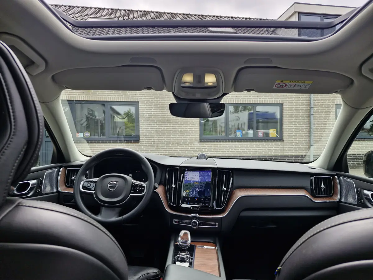 T8 Plug-in AWD Ultimate Dark LUCHTVERING | MASSAGE | 360 | etc. FULL OPTION! Long range ( SOH 96% )