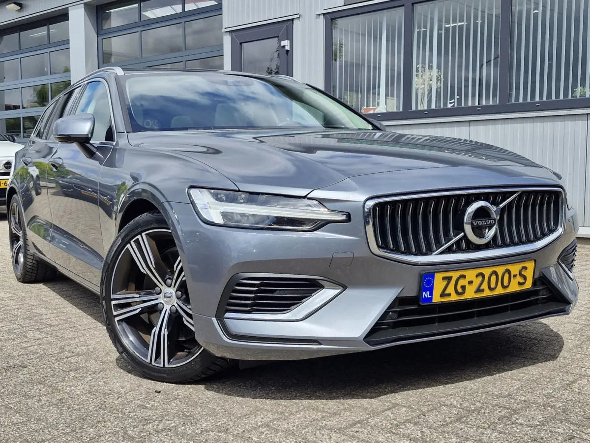 T8 Twin AWD| Full options! | 360 | audio line | Luxury Line (airco separaat achter, elektrisch glazen panorama-dak, head-up display) en Inscription Plus Line (elektrisch verstelbare stoel(en