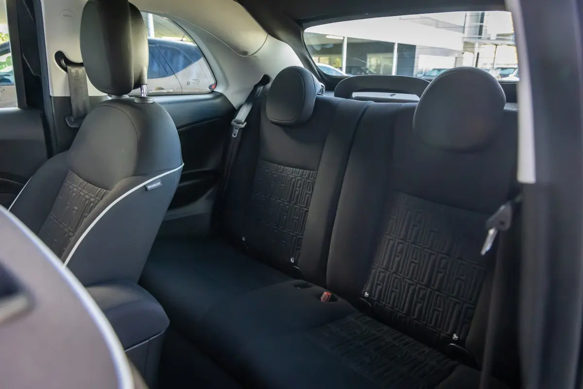 Icon 42 kWh | Camera | Apple Carplay/Android Auto | Voorstoelen verwarmd | Digitaal dashboard | Navigatiesysteem | Keyless | Achteruitrijcamera | Apple Carplay/Android Auto|telefoonintegrati