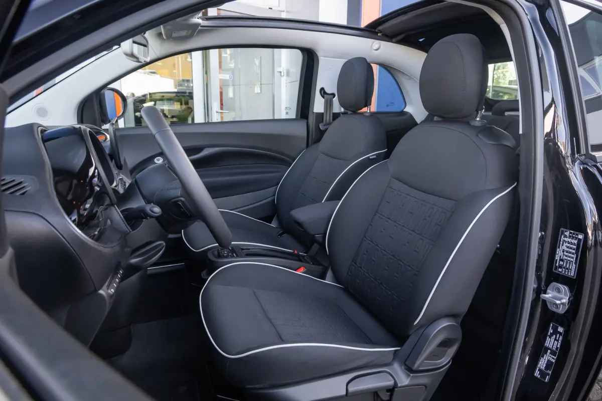 Icon 42 kWh | Camera | Apple Carplay/Android Auto | Voorstoelen verwarmd | Digitaal dashboard | Navigatiesysteem | Keyless | Achteruitrijcamera | Apple Carplay/Android Auto|telefoonintegrati