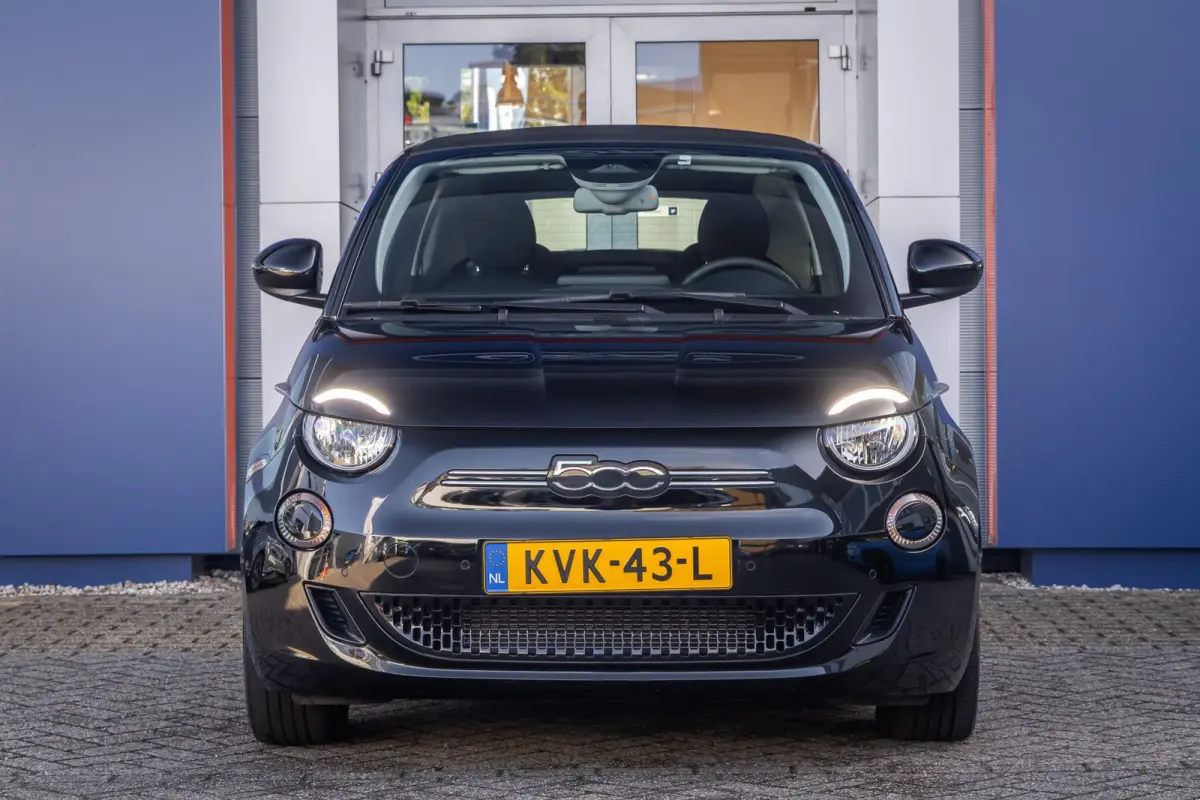 Icon 42 kWh | Camera | Apple Carplay/Android Auto | Voorstoelen verwarmd | Digitaal dashboard | Navigatiesysteem | Keyless | Achteruitrijcamera | Apple Carplay/Android Auto|telefoonintegrati