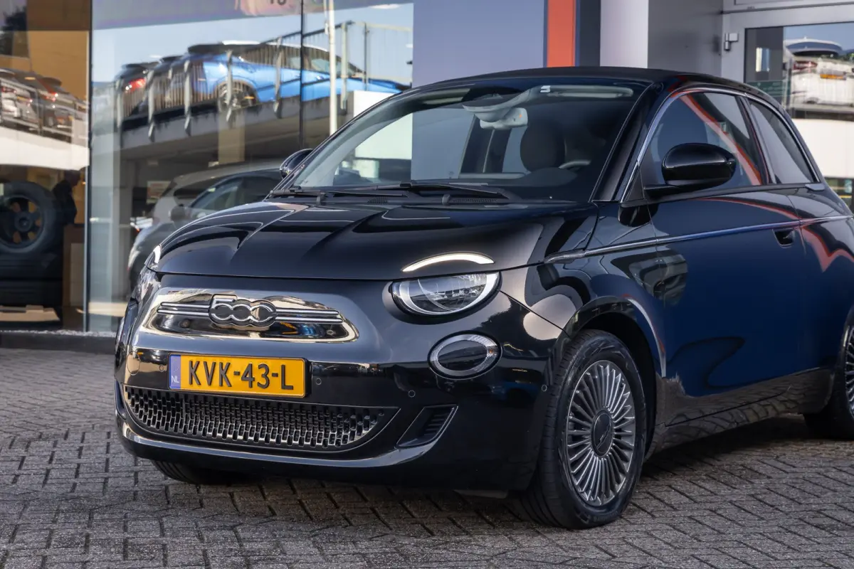 Icon 42 kWh | Camera | Apple Carplay/Android Auto | Voorstoelen verwarmd | Digitaal dashboard | Navigatiesysteem | Keyless | Achteruitrijcamera | Apple Carplay/Android Auto|telefoonintegrati