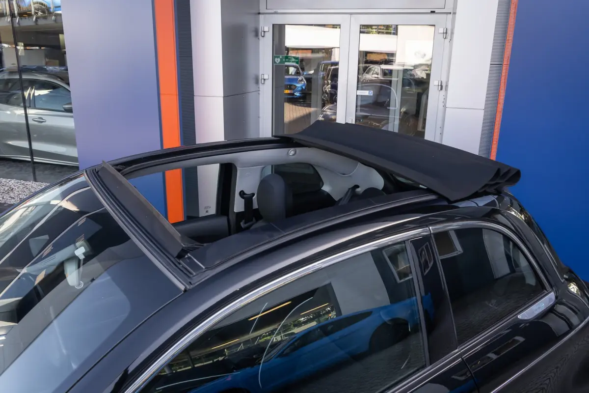 Icon 42 kWh | Camera | Apple Carplay/Android Auto | Voorstoelen verwarmd | Digitaal dashboard | Navigatiesysteem | Keyless | Achteruitrijcamera | Apple Carplay/Android Auto|telefoonintegrati