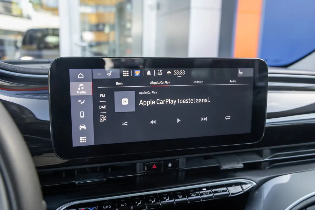 Icon 42 kWh | Camera | Apple Carplay/Android Auto | Voorstoelen verwarmd | Digitaal dashboard | Navigatiesysteem | Keyless | Achteruitrijcamera | Apple Carplay/Android Auto|telefoonintegrati