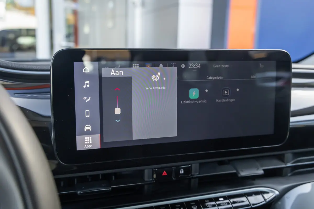Icon 42 kWh | Camera | Apple Carplay/Android Auto | Voorstoelen verwarmd | Digitaal dashboard | Navigatiesysteem | Keyless | Achteruitrijcamera | Apple Carplay/Android Auto|telefoonintegrati