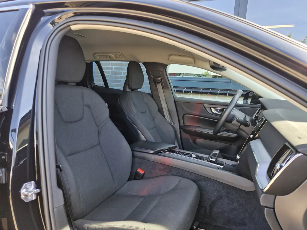 B3 Hybrid | Business | Camera | body styling | Carplay | 19 inch | etc.