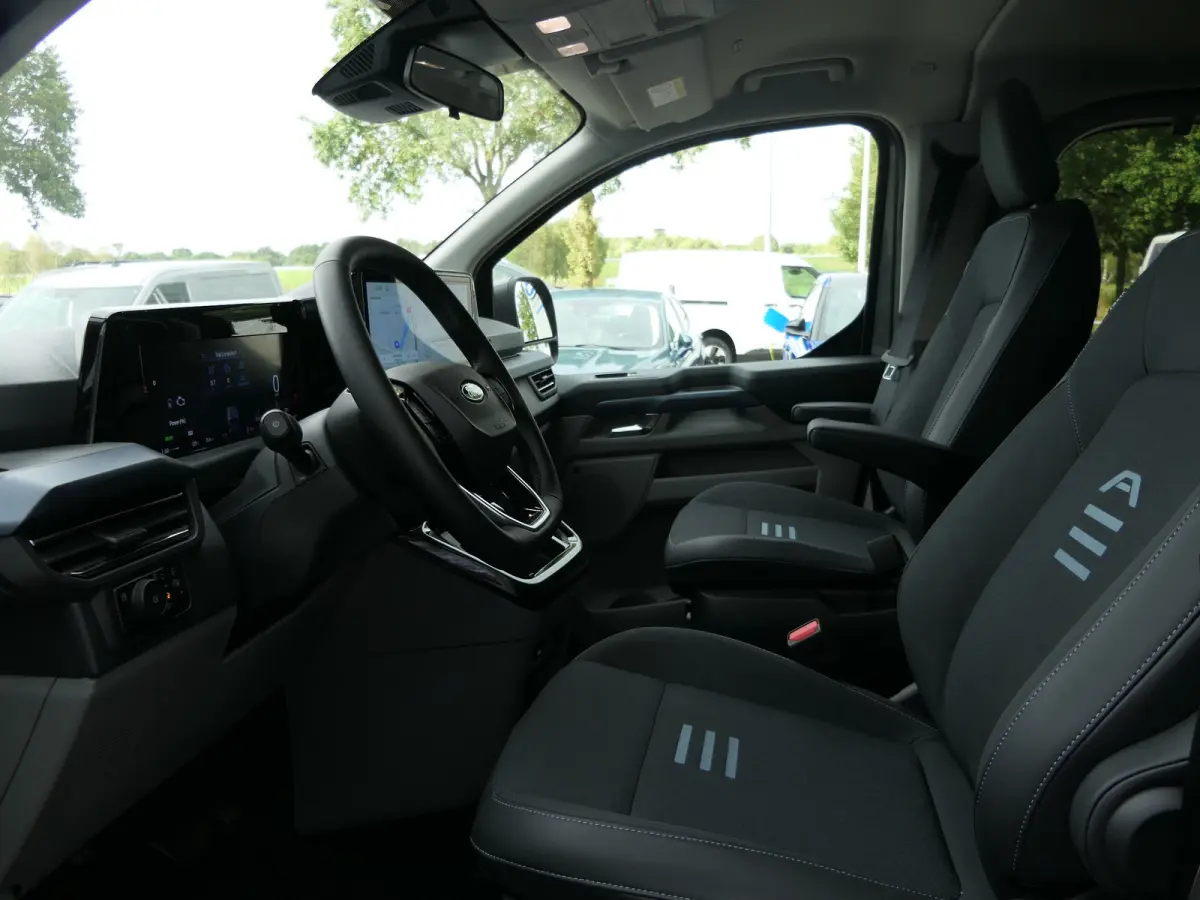 Tourneo 340 2.5 PHEV L2H1 Active X | 8-Persoons | Trekhaak | B&O Audio | Elektrische Schuifdeuren | LED | 360 Camera | Adaptive Cruise | BLIS | Stoelverwarming