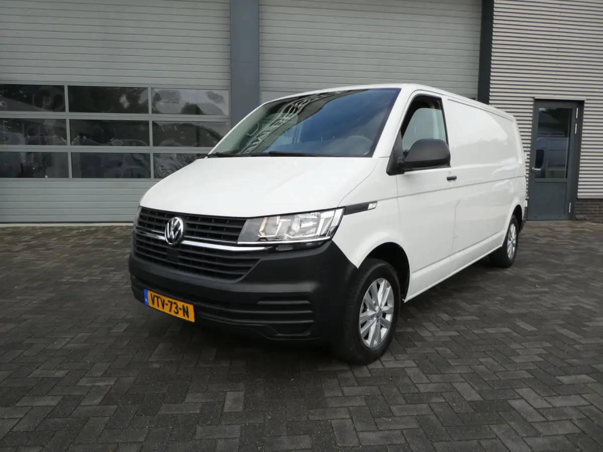 2.0 TDI L2H1 150 pk automaat , 3 zits , trekhaak
