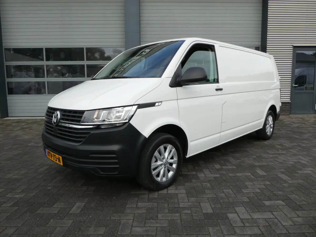 2.0 TDI L2H1 150 pk automaat , 3 zits , trekhaak