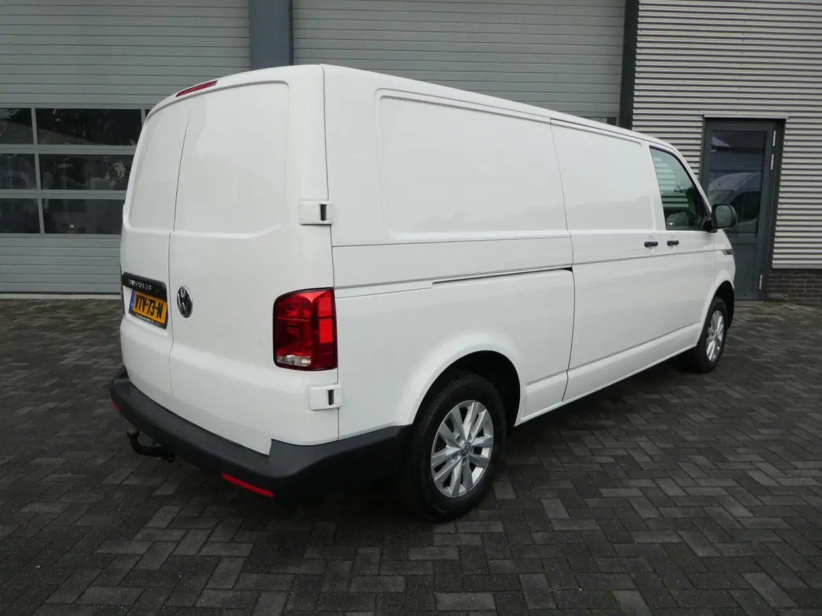 2.0 TDI L2H1 150 pk automaat , 3 zits , trekhaak