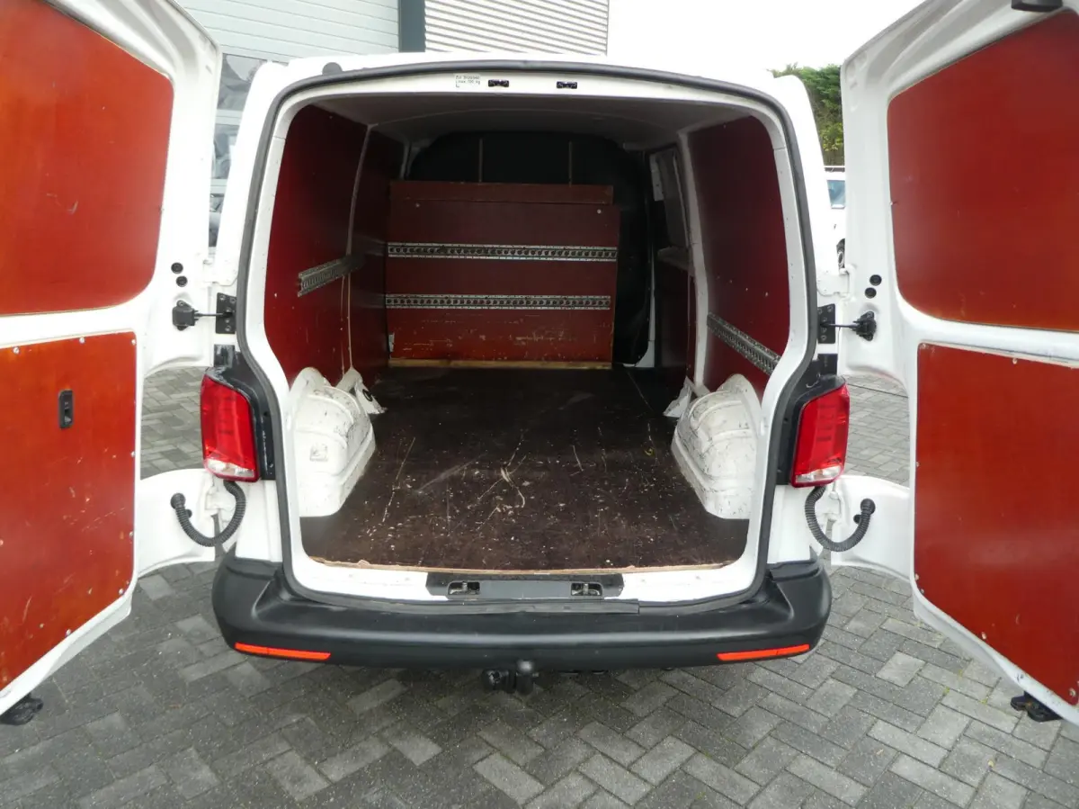 2.0 TDI L2H1 150 pk automaat , 3 zits , trekhaak