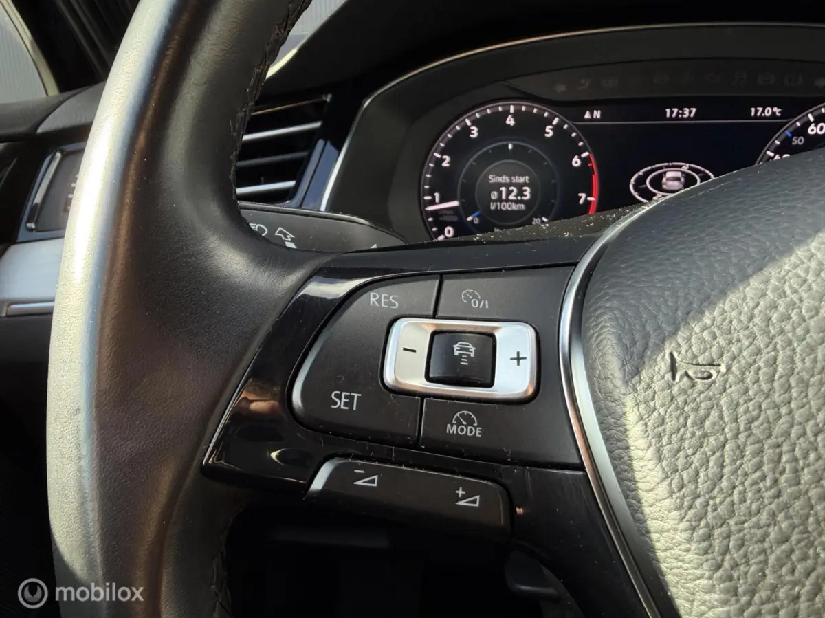 1.4 TSI Highline R-Line/Trekhaak/Virtual