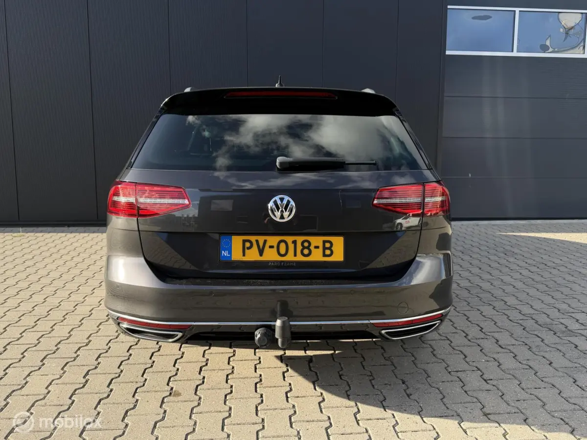 1.4 TSI Highline R-Line/Trekhaak/Virtual