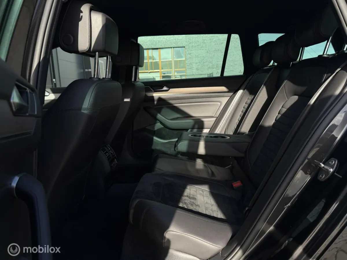 1.4 TSI Highline R-Line/Trekhaak/Virtual