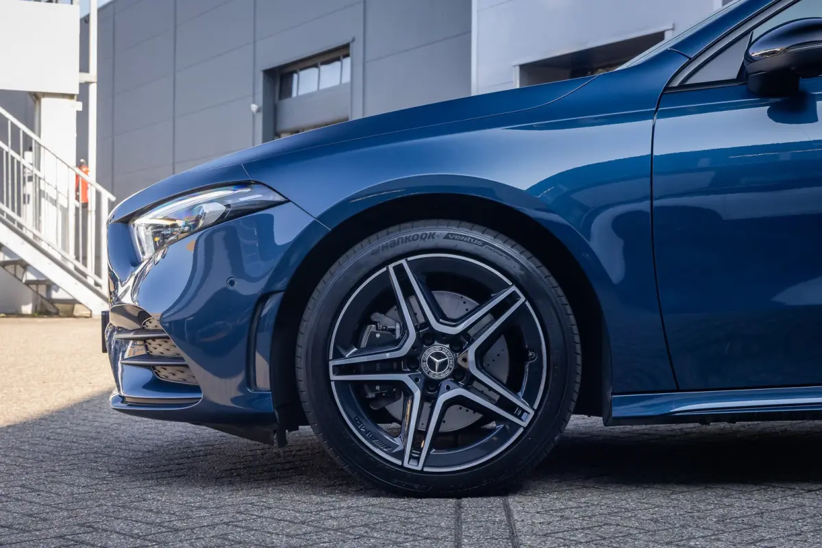 250 e AMG Line | Panoramadak | Dodehoeksensor | 360° Camera | Lane Keeping Assist | Stoelverwarming | FULL Led | AMG-styling | Achteruitrijcamera | Apple Carplay/Android Auto|telefoonintegr