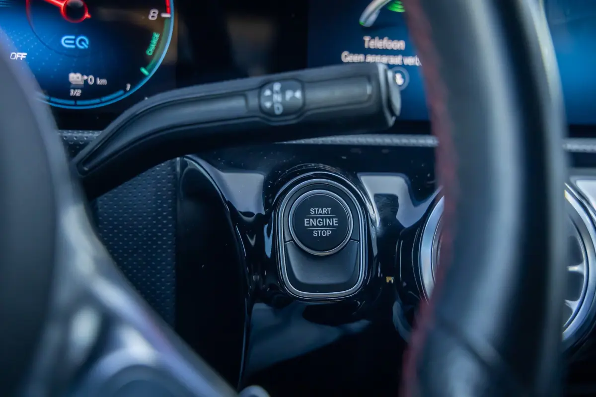 250 e AMG Line | Panoramadak | Dodehoeksensor | 360° Camera | Lane Keeping Assist | Stoelverwarming | FULL Led | AMG-styling | Achteruitrijcamera | Apple Carplay/Android Auto|telefoonintegr