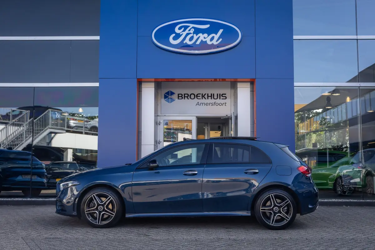 250 e AMG Line | Panoramadak | Dodehoeksensor | 360° Camera | Lane Keeping Assist | Stoelverwarming | FULL Led | AMG-styling | Achteruitrijcamera | Apple Carplay/Android Auto|telefoonintegr