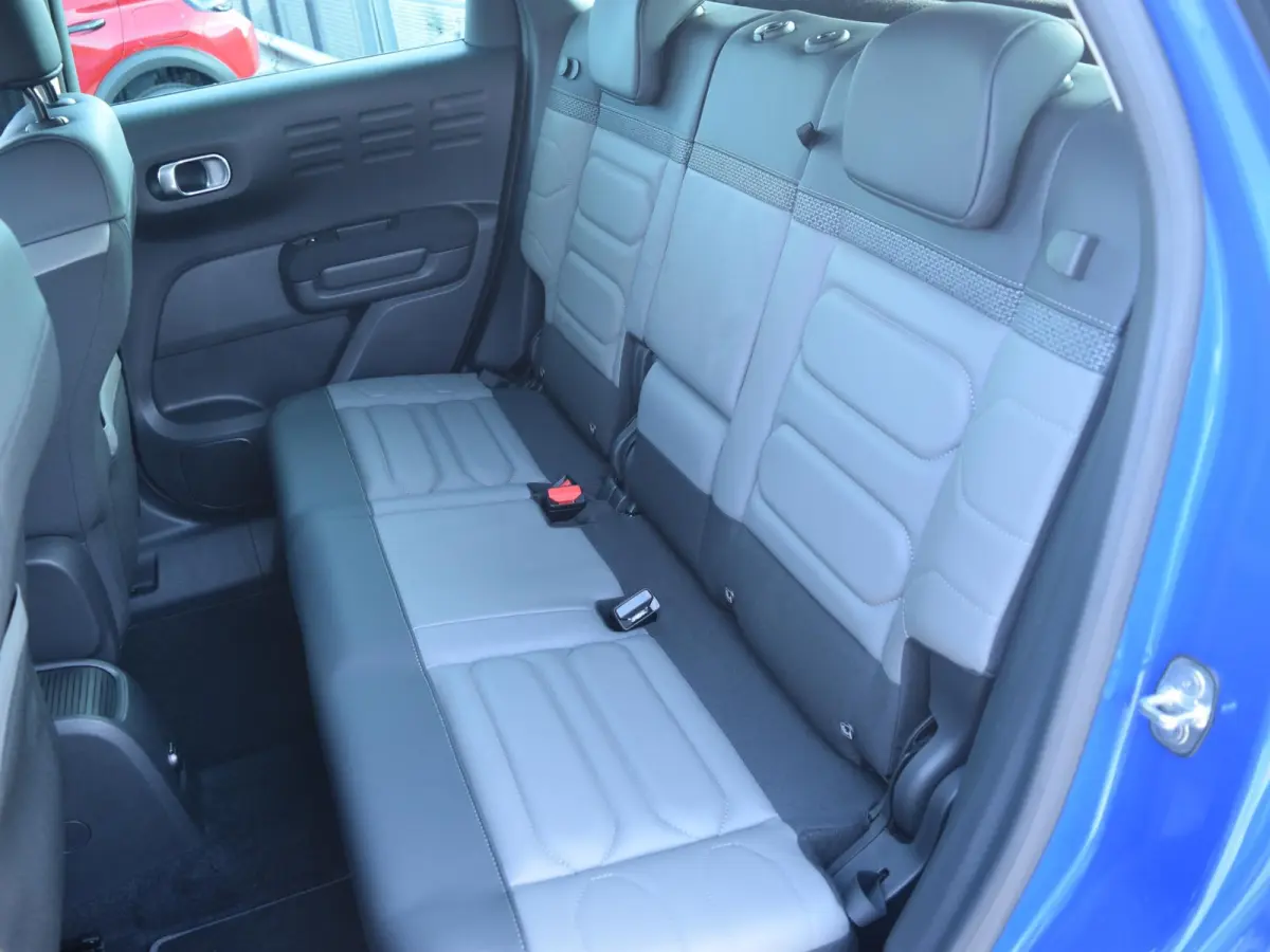 1.2 PureTech S&S Business | 110 PK | NAVI | PARKEERSENSOREN MET CAMERA | TREKHAAK | STOELVERWARMING | CLIMATE CONTROL | 39.719 KM