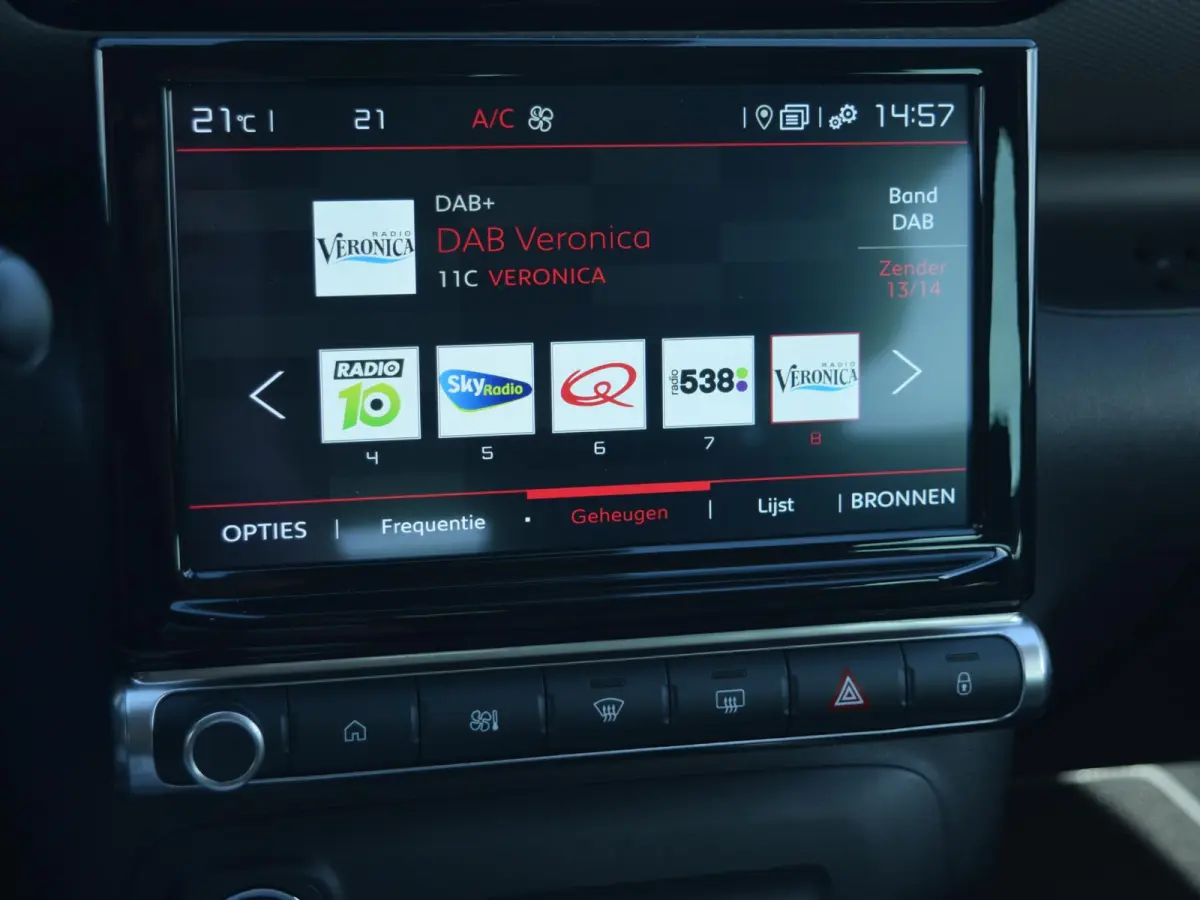 1.2 PureTech S&S Business | 110 PK | NAVI | PARKEERSENSOREN MET CAMERA | TREKHAAK | STOELVERWARMING | CLIMATE CONTROL | 39.719 KM