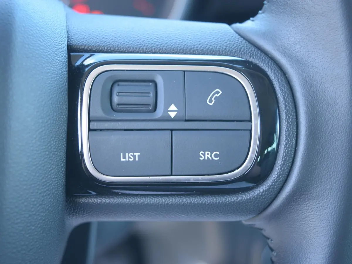 1.2 PureTech S&S Business | 110 PK | NAVI | PARKEERSENSOREN MET CAMERA | TREKHAAK | STOELVERWARMING | CLIMATE CONTROL | 39.719 KM