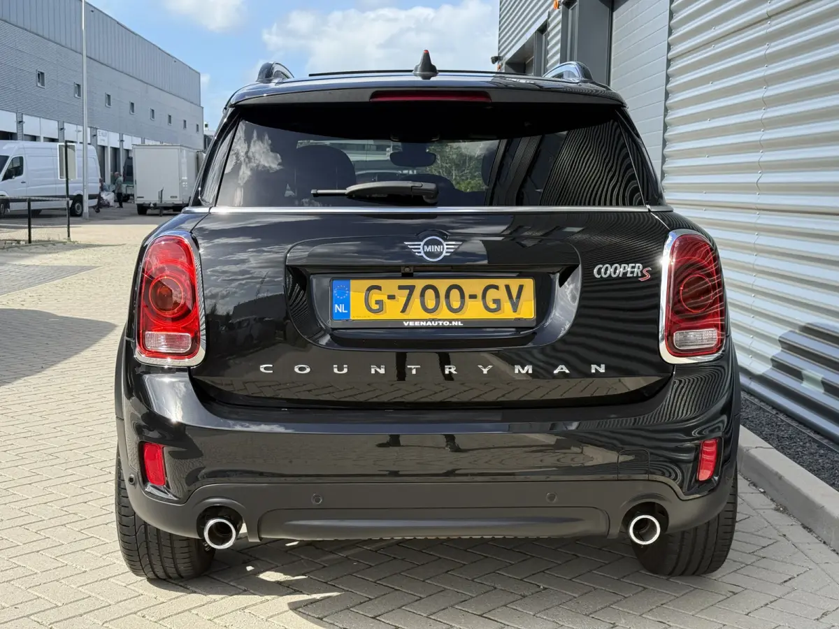 2.0 Cooper S John Cooper Works