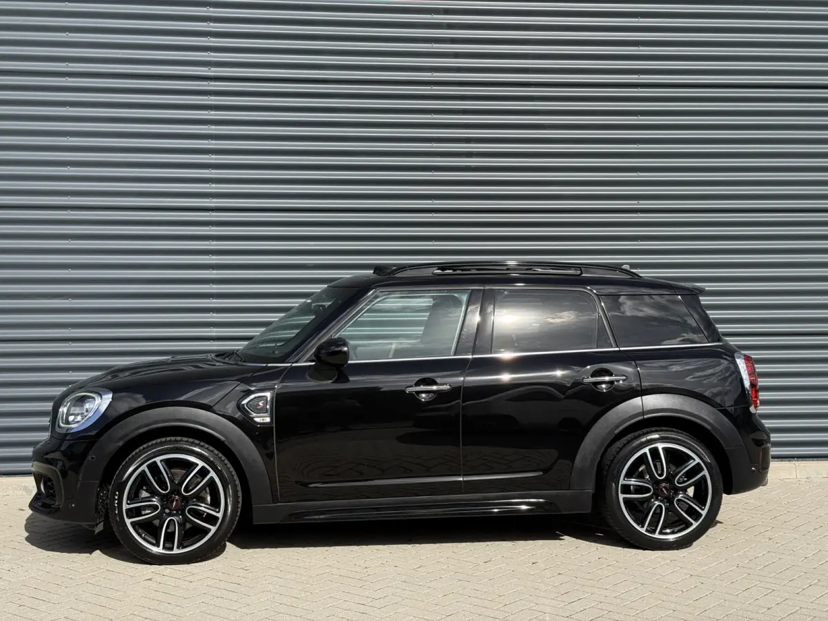 2.0 Cooper S John Cooper Works