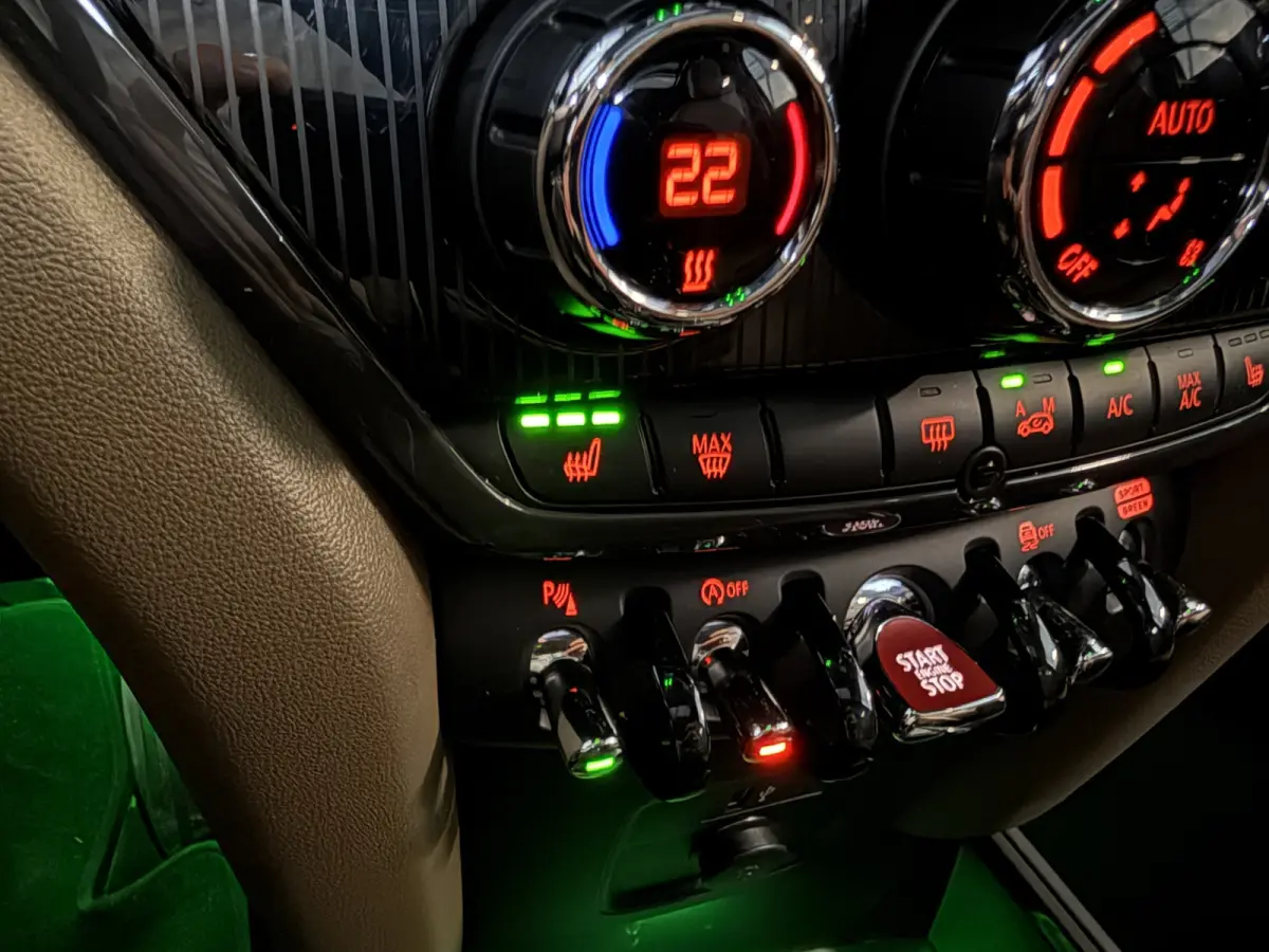 2.0 Cooper S John Cooper Works
