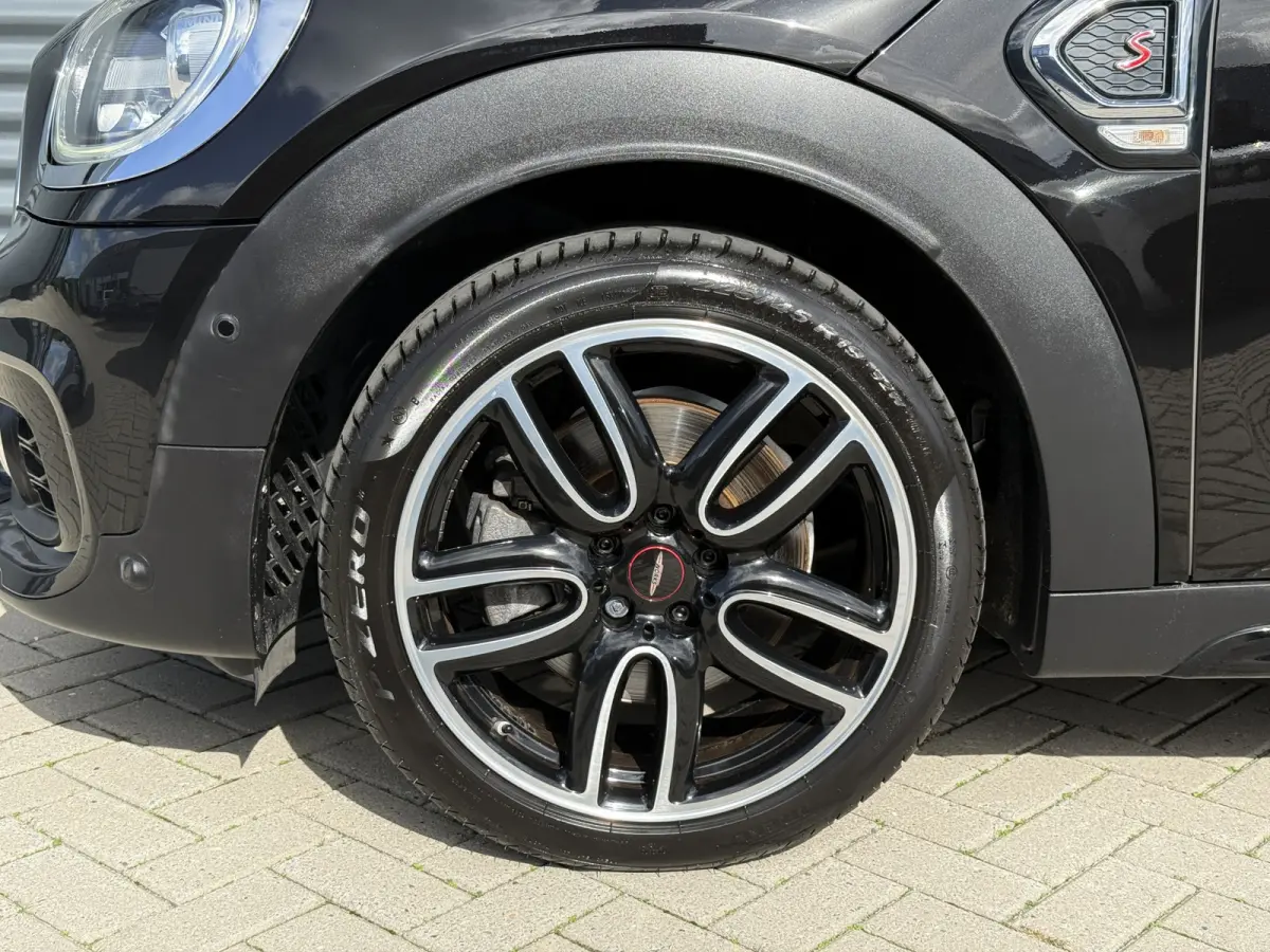 2.0 Cooper S John Cooper Works