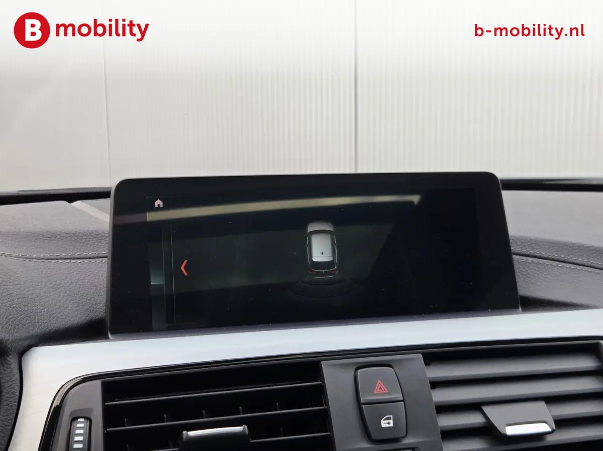 320i High Executive M-Sport Trekhaak 1800kg Apple CarPlay NL Auto! | Head-Up | Panoramadak | Hifi | DAB Audio | Leer