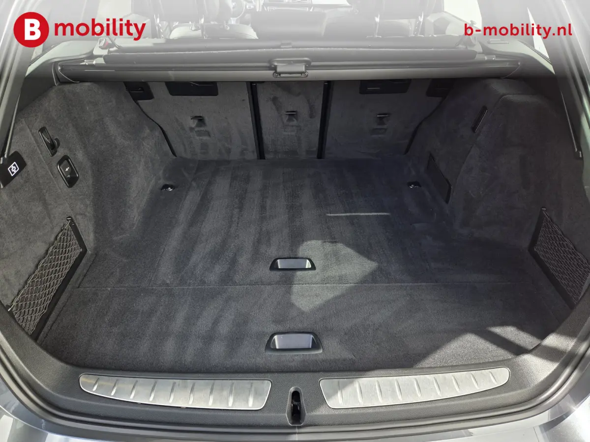 320i High Executive M-Sport Trekhaak 1800kg Apple CarPlay NL Auto! | Head-Up | Panoramadak | Hifi | DAB Audio | Leer