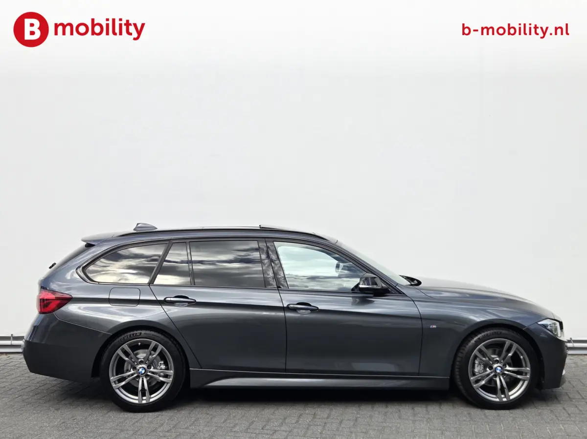 320i High Executive M-Sport Trekhaak 1800kg Apple CarPlay NL Auto! | Head-Up | Panoramadak | Hifi | DAB Audio | Leer