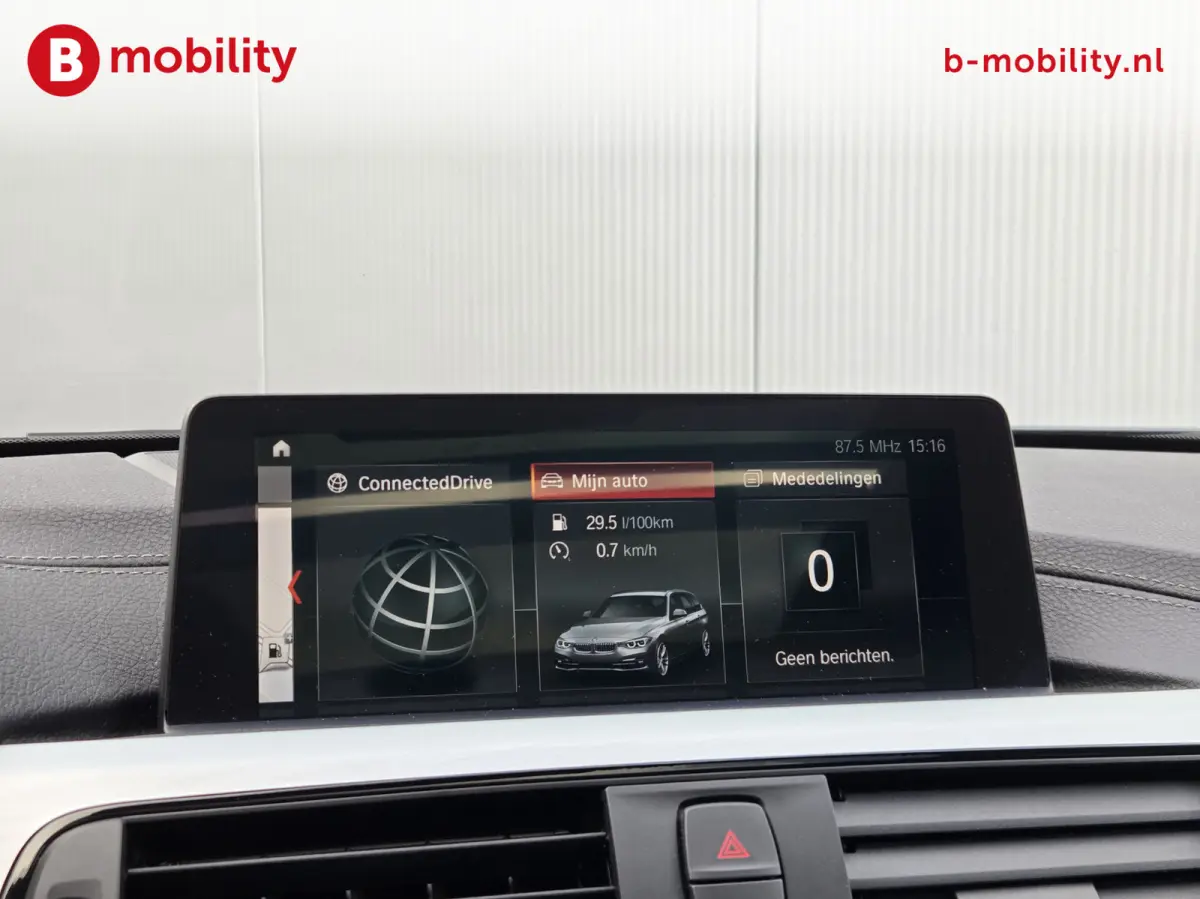 320i High Executive M-Sport Trekhaak 1800kg Apple CarPlay NL Auto! | Head-Up | Panoramadak | Hifi | DAB Audio | Leer