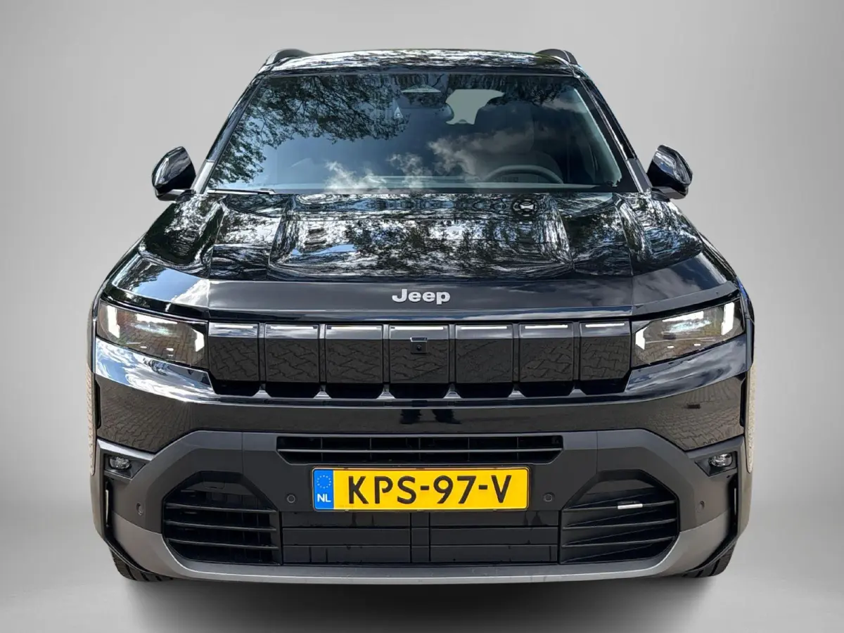 1.2 e-Hybrid First Edition | Climate Control | LMV 18"| Parkeersensoren | Camera 2 + 6 jaar speciale Garantie! |