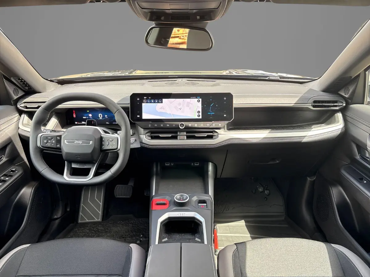 1.2 e-Hybrid First Edition | Climate Control | LMV 18"| Parkeersensoren | Camera 2 + 6 jaar speciale Garantie! |