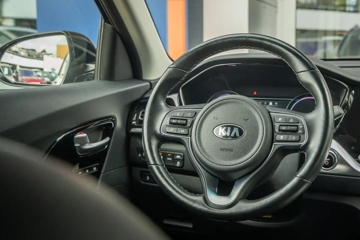 ExecutiveLine 64 kWh | Elek. Stoelen met Memory | Leder | Stoelventilatie- Verwarming | Apple Carplay/Android Auto | Achteruitrijcamera | Dodehoek detectie | Achteruitrijcamera | Apple Carpl