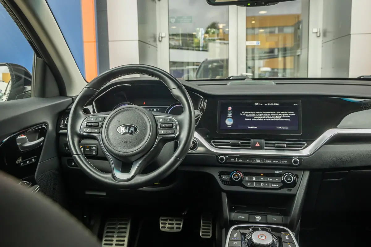 ExecutiveLine 64 kWh | Elek. Stoelen met Memory | Leder | Stoelventilatie- Verwarming | Apple Carplay/Android Auto | Achteruitrijcamera | Dodehoek detectie | Achteruitrijcamera | Apple Carpl