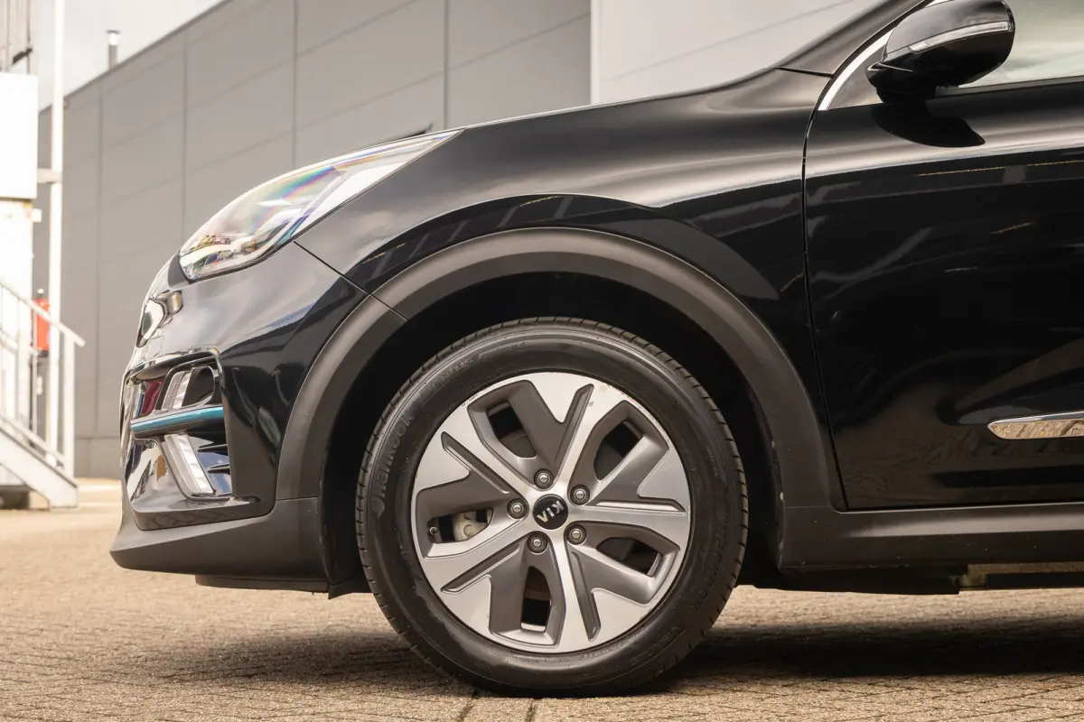 ExecutiveLine 64 kWh | Elek. Stoelen met Memory | Leder | Stoelventilatie- Verwarming | Apple Carplay/Android Auto | Achteruitrijcamera | Dodehoek detectie | Achteruitrijcamera | Apple Carpl